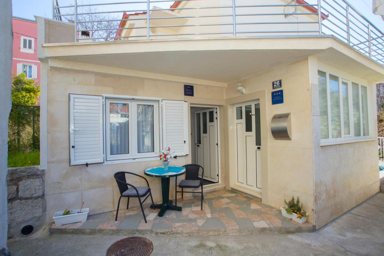 Guest House Kuseta Сплит Екстериор снимка